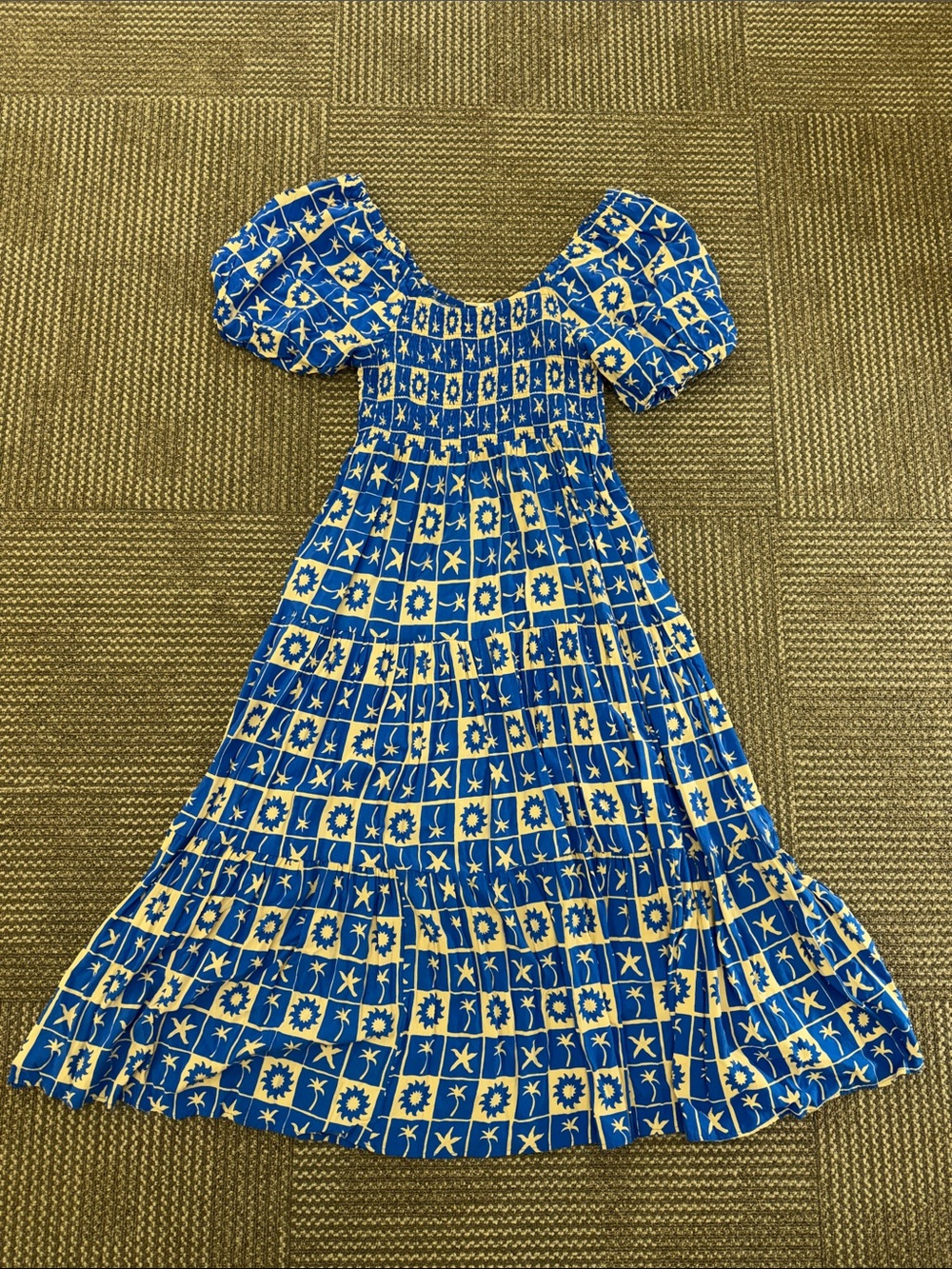 HeyChic Nisa Blue Geo Tile Print Maxi Dress, size 12